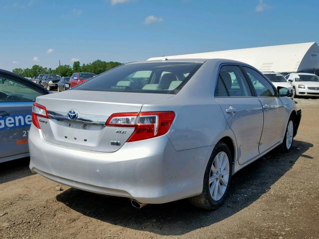 4T1BD1FK7DU091743 - 2013 TOYOTA CAMRY HYBR SILVER photo 4