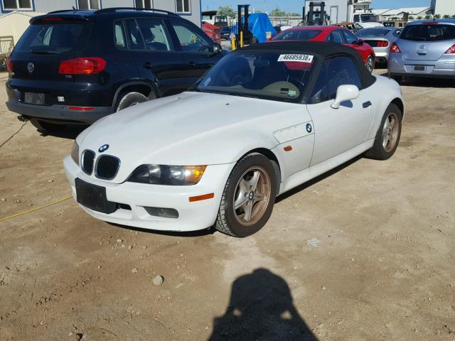 4USCH732XTLB75044 - 1996 BMW Z3 1.9 WHITE photo 2