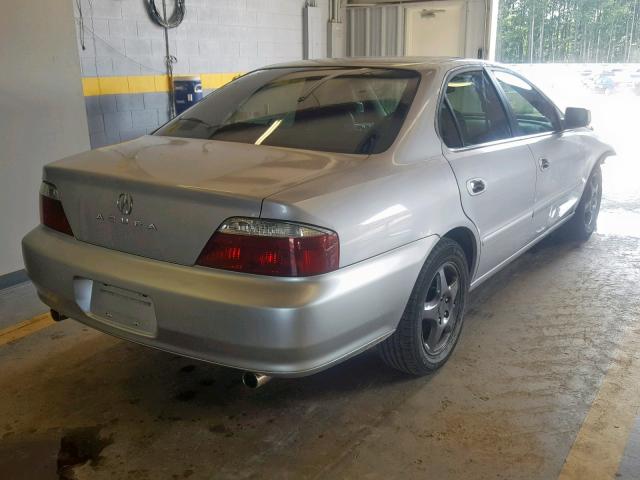 19UUA56672A026889 - 2002 ACURA 3.2TL SILVER photo 4