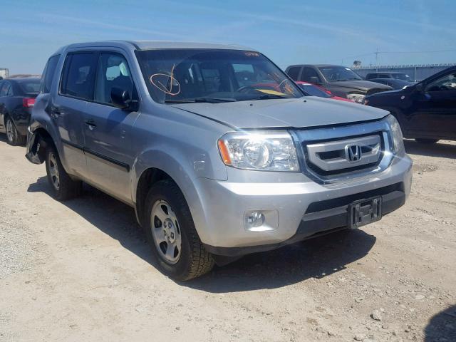 5FNYF4H27BB099015 - 2011 HONDA PILOT LX SILVER photo 1