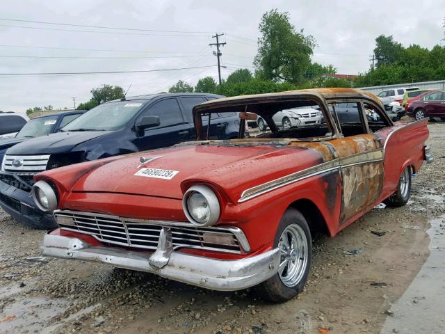 A7FT283838 - 1957 FORD FAIRLANE RED photo 2