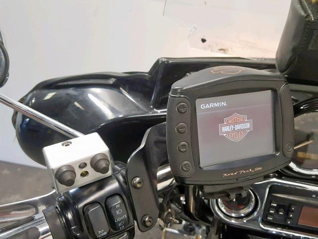 1HD1FC4138Y607609 - 2008 HARLEY-DAVIDSON FLHTCUI BLACK photo 19