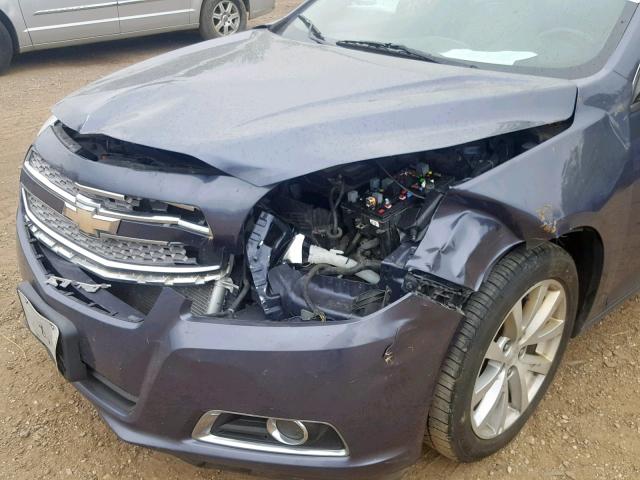 1G11H5SA8DF288409 - 2013 CHEVROLET MALIBU LTZ ლურჯი ფოტო 9