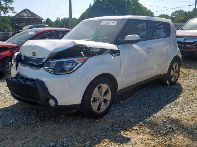 KNDJN2A27F7151001 - 2015 KIA SOUL WHITE photo 2