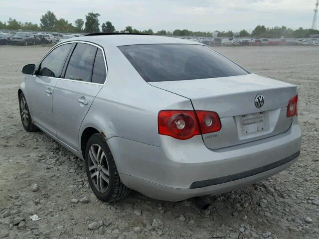 3VWSF31KX6M616297 - 2006 VOLKSWAGEN JETTA 2.5 SILVER photo 3