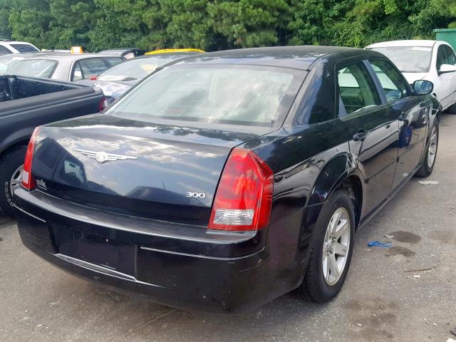 2C3KA43R76H489724 - 2006 CHRYSLER 300 BLACK photo 4