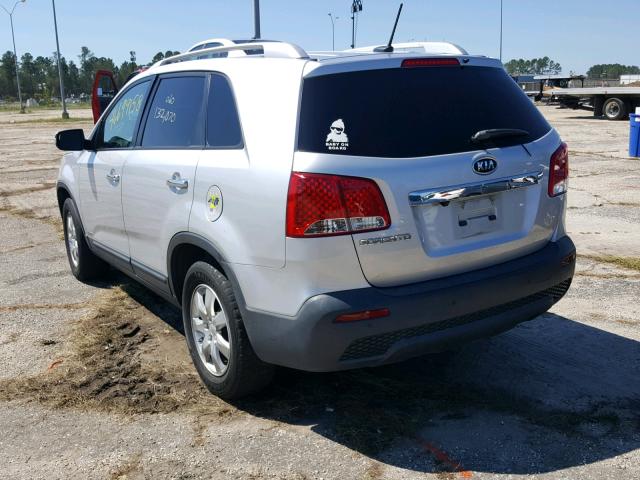 5XYKTDA13BG014518 - 2011 KIA SORENTO BA SILVER photo 3