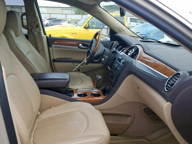 5GAKRCED9CJ192563 - 2012 BUICK ENCLAVE BEIGE photo 5