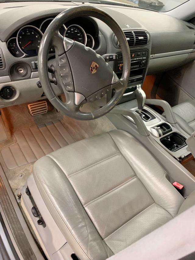 WP1AB29P54LA66122 - 2004 PORSCHE CAYENNE S GRAY photo 5