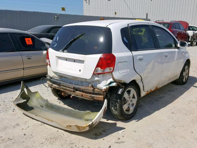 KL1TD66676B647094 - 2006 CHEVROLET AVEO BASE თეთრი ფოტო 4