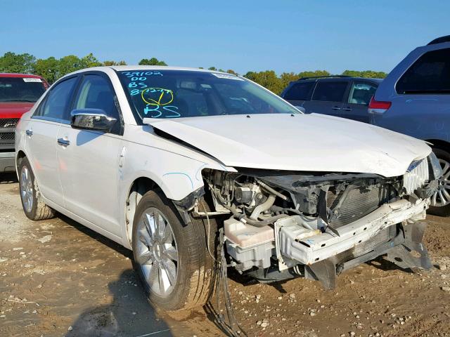 3LNHL2GC2BR752626 - 2011 LINCOLN MKZ WHITE photo 1