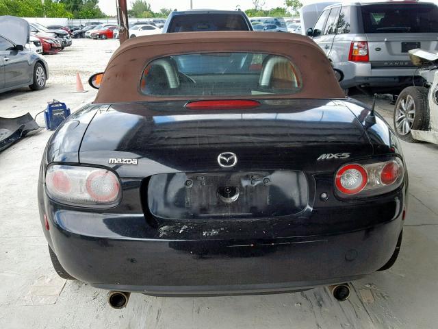 JM1NC25F460118146 - 2006 MAZDA MX-5 MIATA BLACK photo 6