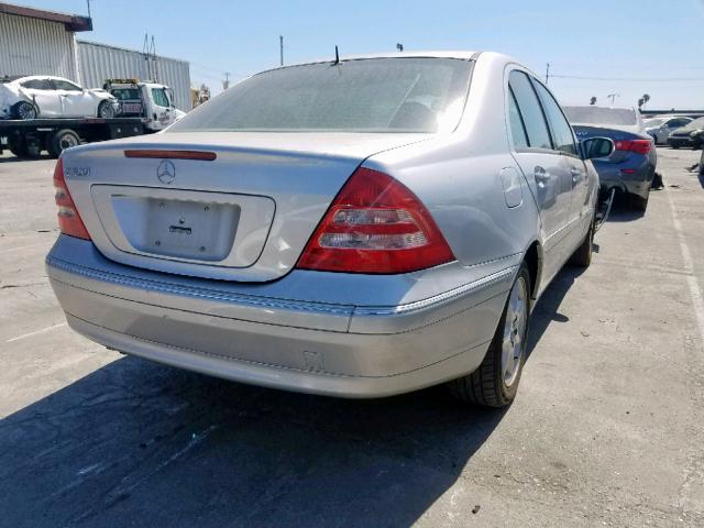 WDBRF64J93F320431 - 2003 MERCEDES-BENZ C 320 SILVER photo 4