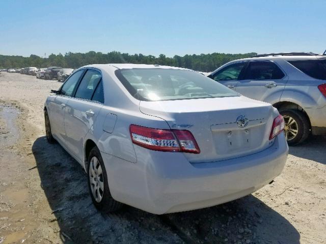 4T1BF3EK8AU550104 - 2010 TOYOTA CAMRY BASE WHITE photo 3