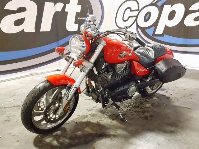 5VPHB26D353011150 - 2005 VICTORY MOTORCYCLES HAMMER 红色 照片 2