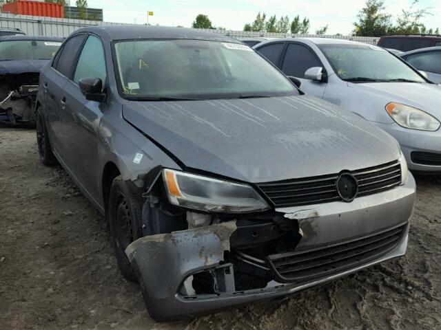 3VW1K7AJ8DM434021 - 2013 VOLKSWAGEN JETTA BASE 灰色 照片 1