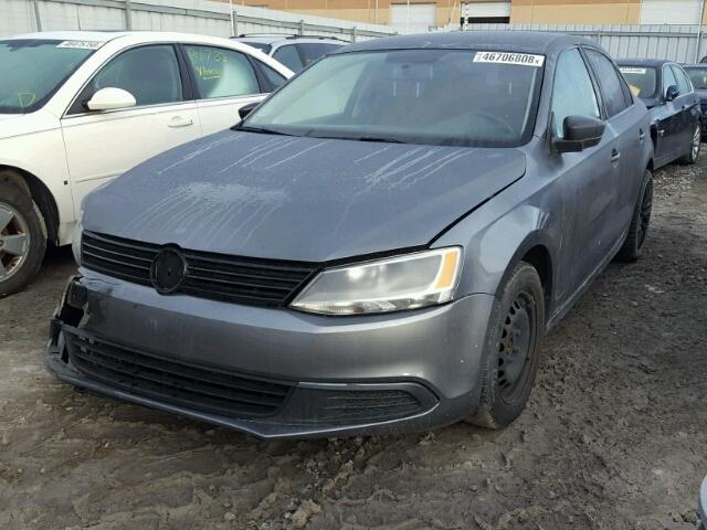 3VW1K7AJ8DM434021 - 2013 VOLKSWAGEN JETTA BASE 灰色 照片 2