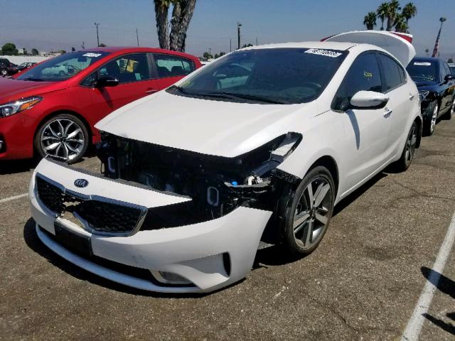 3KPFL4A85JE217596 - 2018 KIA FORTE EX WHITE photo 2