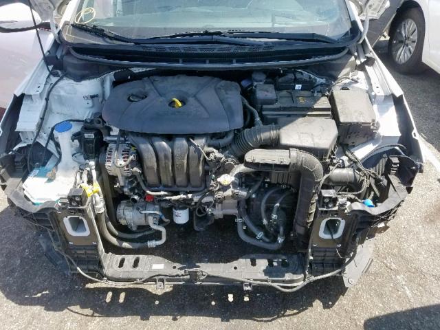 3KPFL4A85JE217596 - 2018 KIA FORTE EX WHITE photo 7