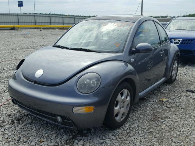 3VWCB21C62M435498 - 2002 VOLKSWAGEN NEW BEETLE 灰色 照片 2