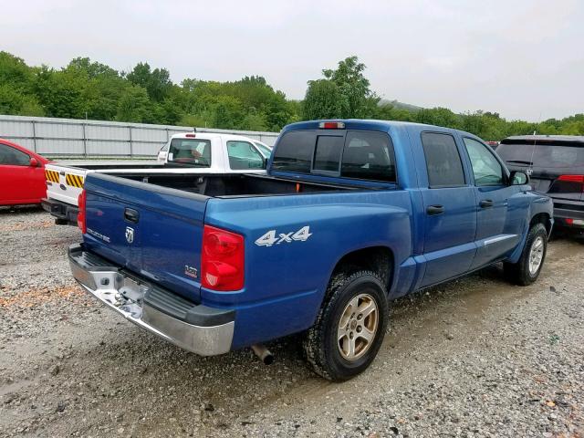 1D7HW48N86S535072 - 2006 DODGE DAKOTA QUA BLUE photo 4