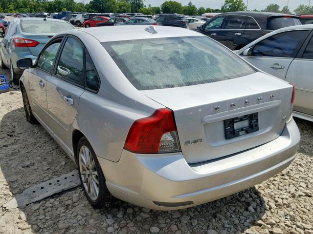 YV1382MS8A2509461 - 2010 VOLVO S40 2.4I SILVER photo 3