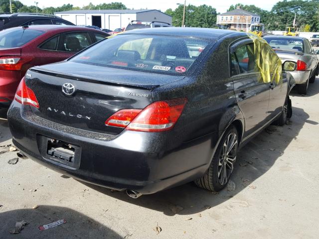 4T1BK36BX6U167380 - 2006 TOYOTA AVALON XL BLACK photo 4