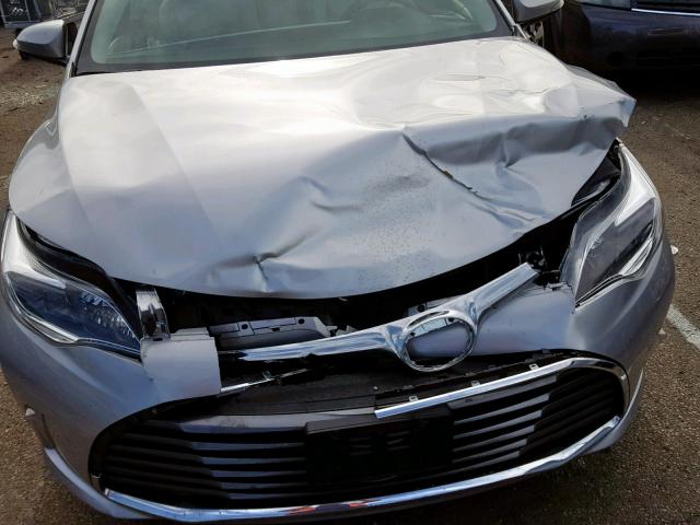 4T1BK1EB6JU271945 - 2018 TOYOTA AVALON XLE SILVER photo 9