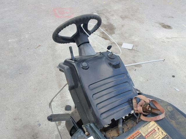 13AC76LF055 - 2015 OTHR LAWNMOWER GREEN photo 5