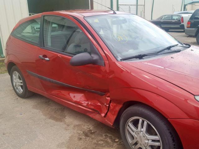 3FAFP31313R184360 - 2003 FORD FOCUS ZX3 RED photo 9