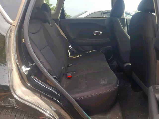 KNDJN2A29F7800569 - 2015 KIA SOUL BLACK photo 6