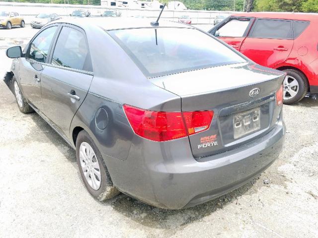 KNAFU4A27D5727423 - 2013 KIA FORTE EX GRAY photo 3