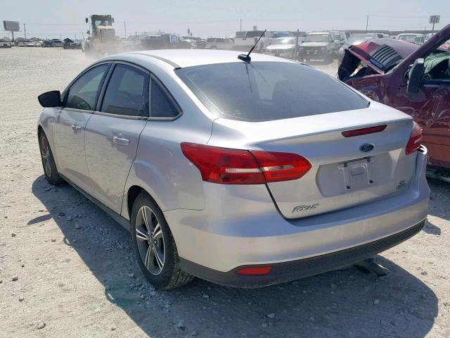 1FADP3FE3JL302289 - 2018 FORD FOCUS SE SILVER photo 3