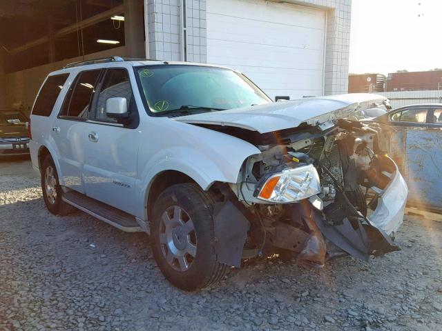 5LMFU28515LJ01377 - 2005 LINCOLN NAVIGATOR WHITE photo 1