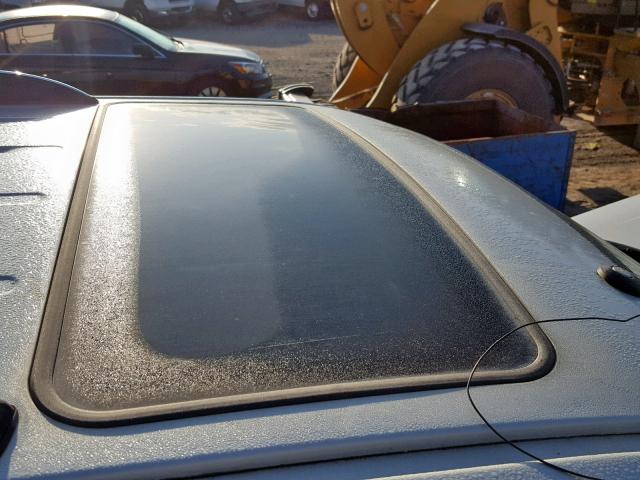 5LMFU28515LJ01377 - 2005 LINCOLN NAVIGATOR WHITE photo 9