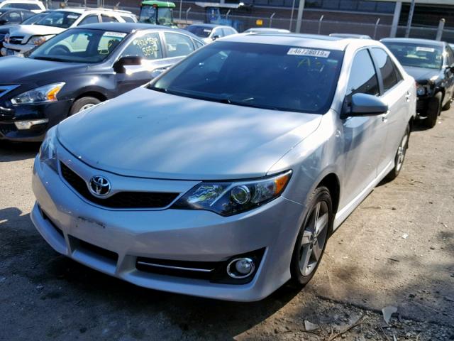 4T1BF1FK1CU507536 - 2012 TOYOTA CAMRY BASE SILVER photo 2
