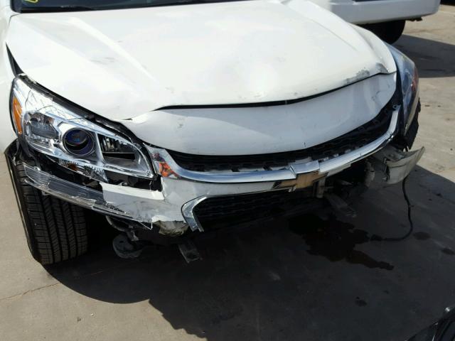 1G11C5SL2FF241556 - 2015 CHEVROLET MALIBU 1LT WHITE photo 9