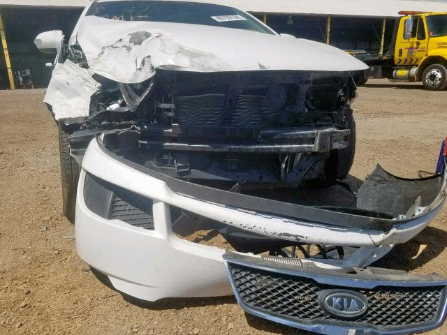 KNAFU4A27A5866513 - 2010 KIA FORTE EX WHITE photo 9