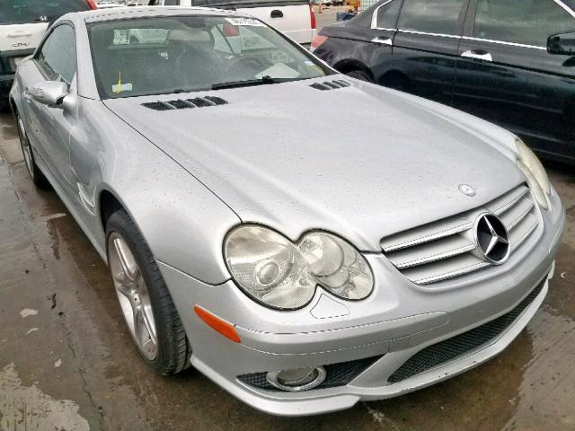 WDBSK71F67F128814 - 2007 MERCEDES-BENZ SL 550 SILVER photo 1