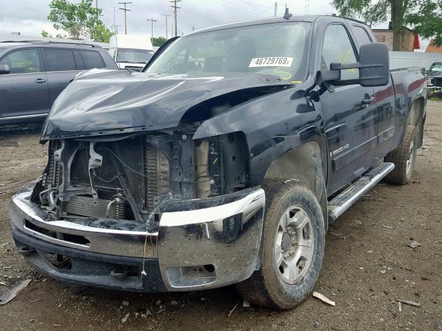 1GCHK296X8E174768 - 2008 CHEVROLET SILVERADO BLACK photo 2