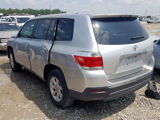 5TDZA3EH0DS038464 - 2013 TOYOTA HIGHLANDER SILVER photo 3