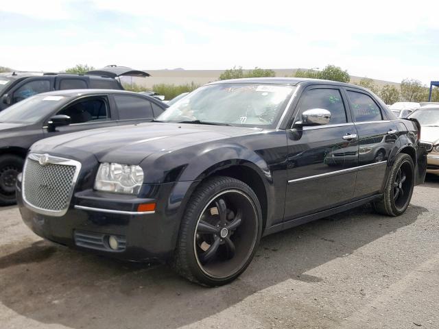 2C3CA5CV6AH241819 - 2010 CHRYSLER 300 TOURIN BLACK photo 2