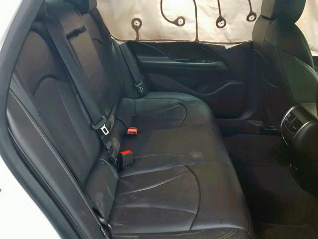 1G4ZP5SZ4JU123544 - 2018 BUICK LACROSSE E WHITE photo 6