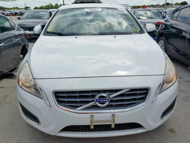 YV1622FS3C2037295 - 2012 VOLVO S60 T5 WHITE photo 9