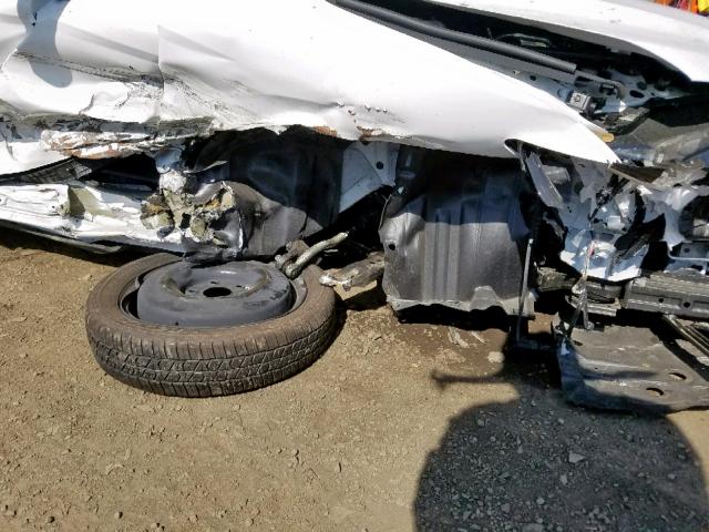 4T1B11HK0KU219369 - 2019 TOYOTA CAMRY L WHITE photo 9