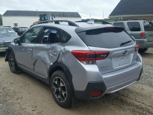 JF2GTABCXJH216512 - 2018 SUBARU CROSSTREK SILVER photo 3