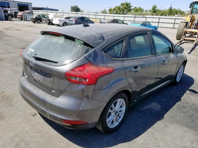 1FADP3K20GL263794 - 2016 FORD FOCUS SE CHARCOAL photo 4