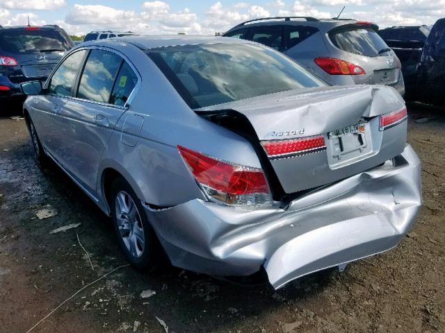 1HGCP2F43CA030219 - 2012 HONDA ACCORD LXP SILVER photo 3