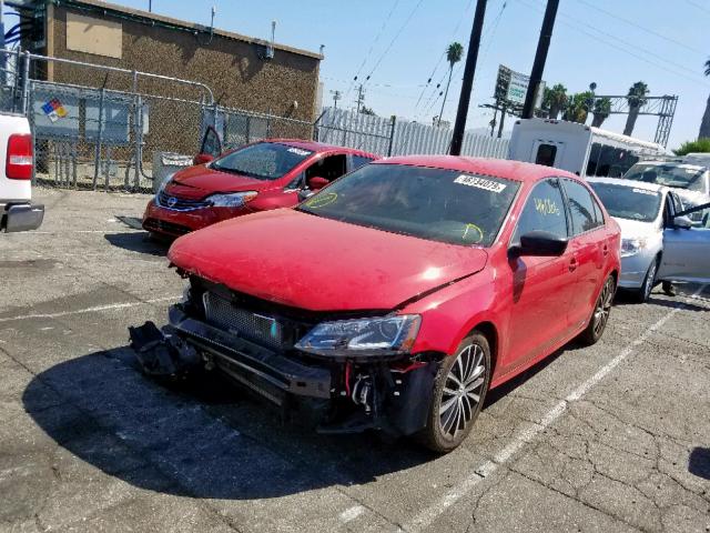 3VWD17AJ7GM337297 - 2016 VOLKSWAGEN JETTA SPOR RED photo 2