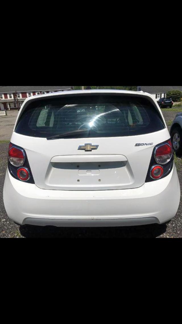 1G1JA6SHXD4163723 - 2013 CHEVROLET SONIC LS 白色 照片 4